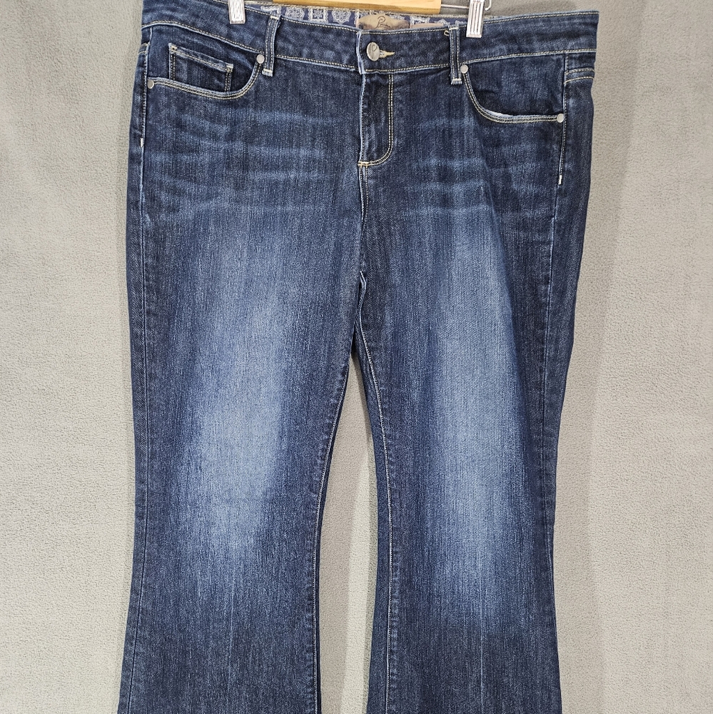 Paige Jeans Size 28 Womens Laurel Canyon Boot Cut Mid-Rise Dark Blue Denim